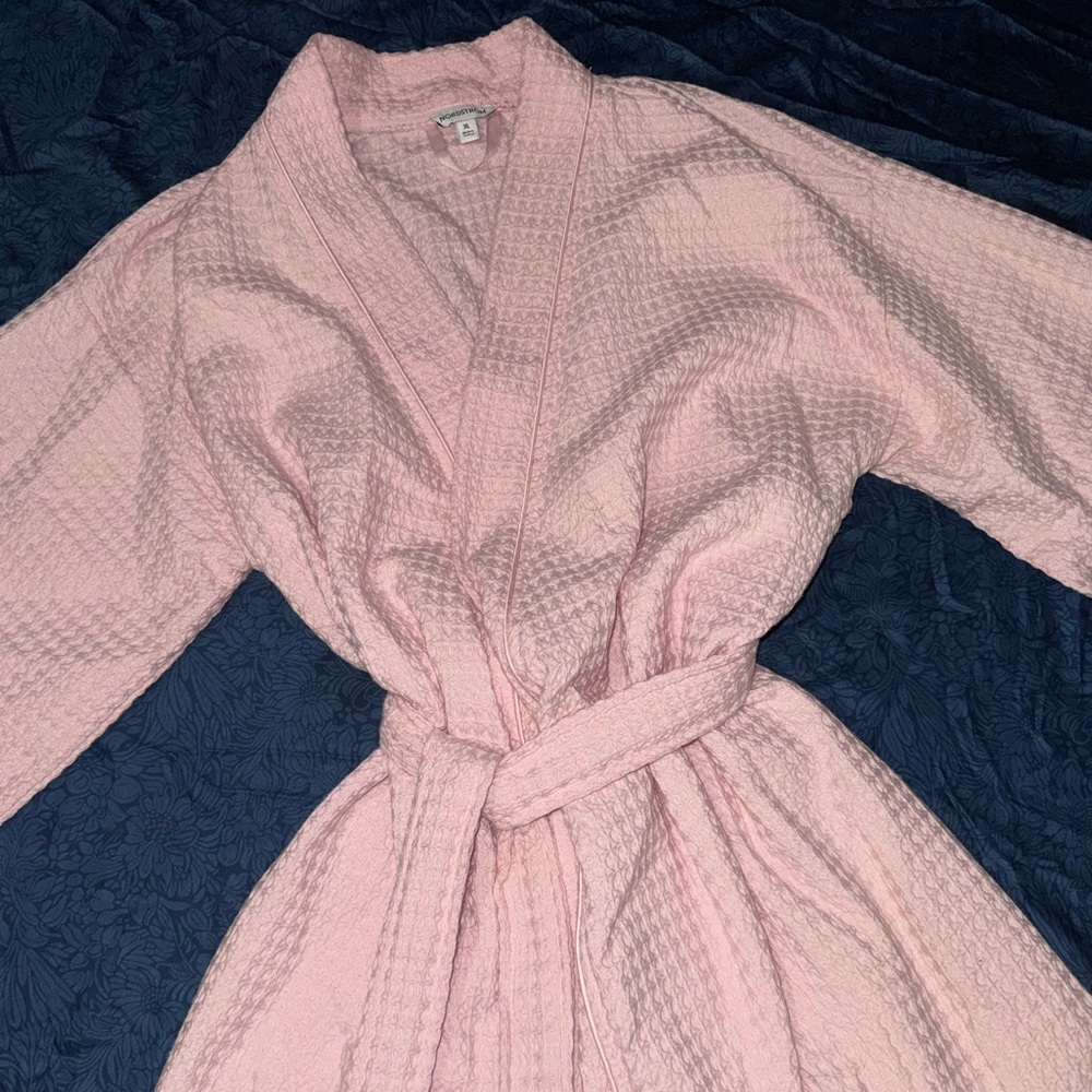 Everyday Waffle Robe - Picture 5 of 6